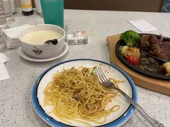 -明记港式烧腊茶餐厅(下沙店)