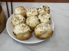 -老西白点心店