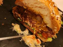 -HIGH FIVE哈福手工汉堡(桂林路店)