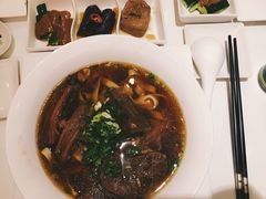 -天下三绝 牛肉面/红酒