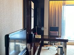 -成都保利公园皇冠假日酒店(熊猫基地店)
