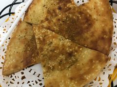 炸芝麻馕-董小西的凉皮和椒麻鸡(三元桥店)