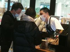 -星巴克臻选(华堂·新辰汇店)