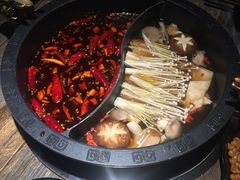 -销魂美蛙鱼头火锅(上海首店)