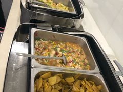 -上海星瀚奔驰4S店(红柳路店)