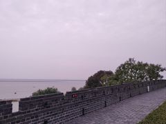 -巴陵广场