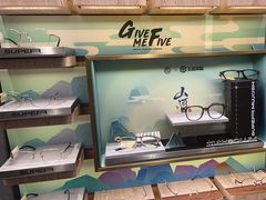 -MUJOSH木九十眼镜(月星环球港B1店)