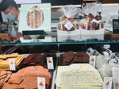 -Laderach 莱德拉(上海环贸iapm店)