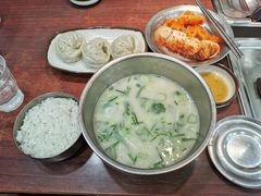 神仙雪浓汤-神仙雪浓汤(明洞店)
