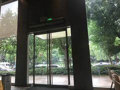 -星巴克臻选(湖滨道店)