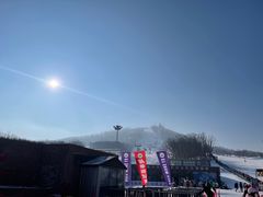 -庙香山滑雪场