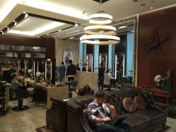 -AKOZO Beauty Salon