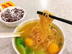 鱼蛋面-芬芳甜品(同福路店)