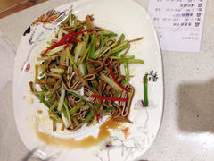 -闫府私房菜(经四路万达店)
