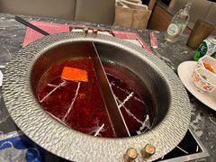 -牛YO寿喜烧·铁板烧和牛火锅自助(市府恒隆店)