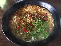 重庆臊子面-家烧面馆【南山路知名经典面食】