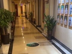 -颐而康·按摩·艾灸·足疗(南岸晶都店)