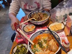 -鑫花溪牛肉米粉(印象水街都心荟店)