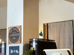 -红小姐咖啡馆(西津渡店)
