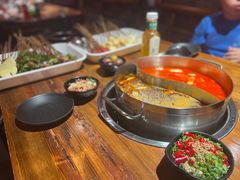 -乐山串串香老火锅(鼓楼店)
