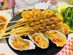 -覃记海鲜美食餐厅