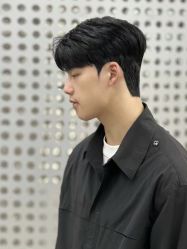 -一家只做男发烫染的店