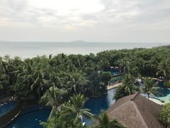 -三亚湾海居铂尔曼度假酒店