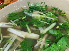 -大众跷脚牛肉馆·非遗传承单位(峨眉山店)