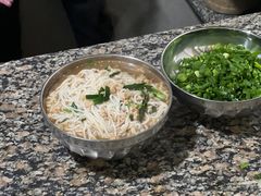 -正宗杨记普洱酸醋米线(总店)