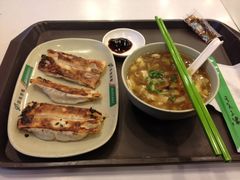 锅贴加酸辣汤-四海游龙(大华店)