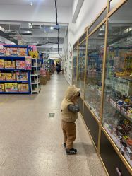 -逝水玩具折扣店