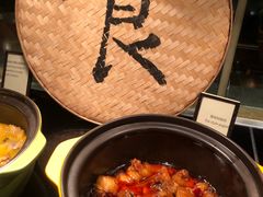 -大中华希尔顿酒店-念自助餐·嗨啤·小龙虾