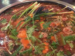 -野山舂·贵州现舂酸汤牛肉(东山店)