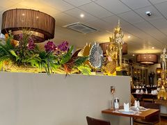 -Thai Pothong Restaurant
