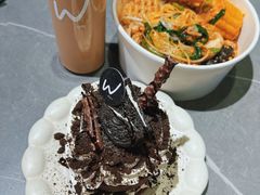 -W COLLECTIVE  DESSERT SHOP