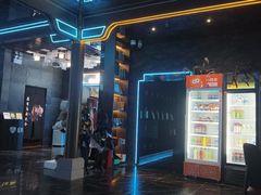 -屋有岛沉浸游戏旗舰店(中山公园店)