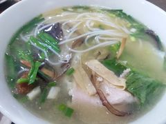银牌过桥米线-德致祥云南过桥米线(云天小苑店)