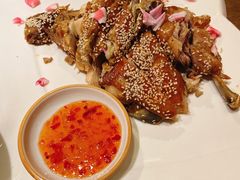 桃花烤鸡-蜜桃餐厅·江浙融合菜(荟聚购物中心店)