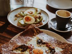 鸡蛋蘑菇熏肉荞麦可丽饼-RAC BAR(安福路店)