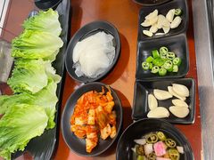 -肉甲韩国木炭烤肉(新壹街1店)