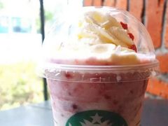 童趣三色杯星冰乐-星巴克臻选(外滩中心店)