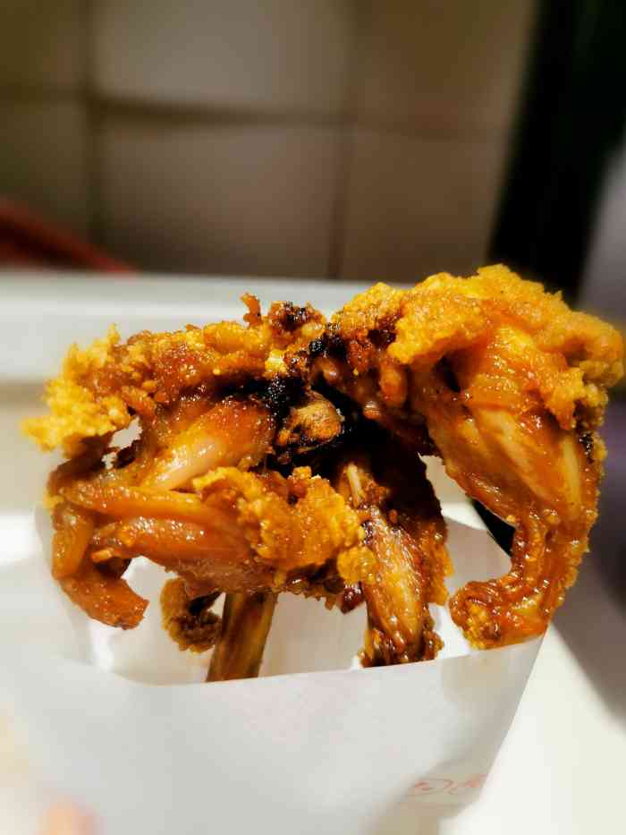 杨强香骨同安香骨鸡腿(泉州西街店)-"在西街离钟楼很近,店面小,没有
