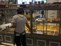 面包甜点陈列柜-BreadTalk面包新语·烘焙蛋糕(广州白云五号店)