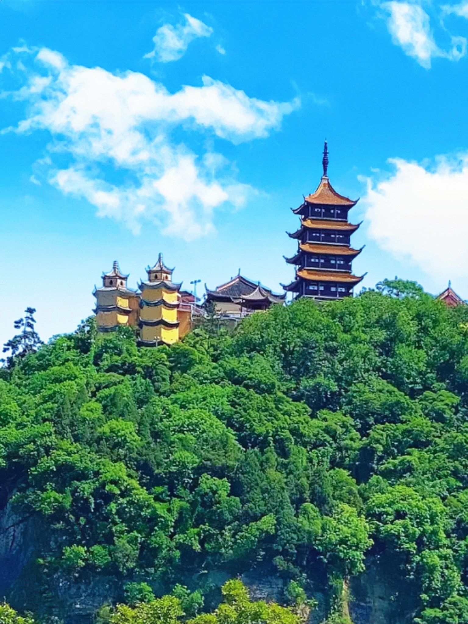 市区公交5路,13路狼山站
92开放时间:全天开放
93门票:70