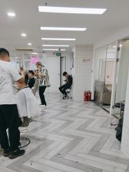 -米娜护肤造型