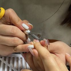 -槿里日式美甲工作室