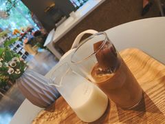 黑砖拿铁-dotcom coffee古点咖啡(致真大厦店)
