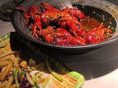 -肥肥虾庄·金牌油焖大虾(沙湖店)