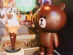 -LINE FRIENDS Garosu-gil Flagship Store