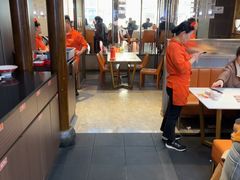 -阿瓦山寨·湘菜现炒·剁椒鱼头王(咸阳总店)
